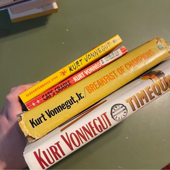 Kurt Vonnegut Book Set - Picture 2 of 10